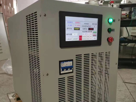 なぜ一部のデバイスが高出力と高電圧電源を使用する必要があるのですか？